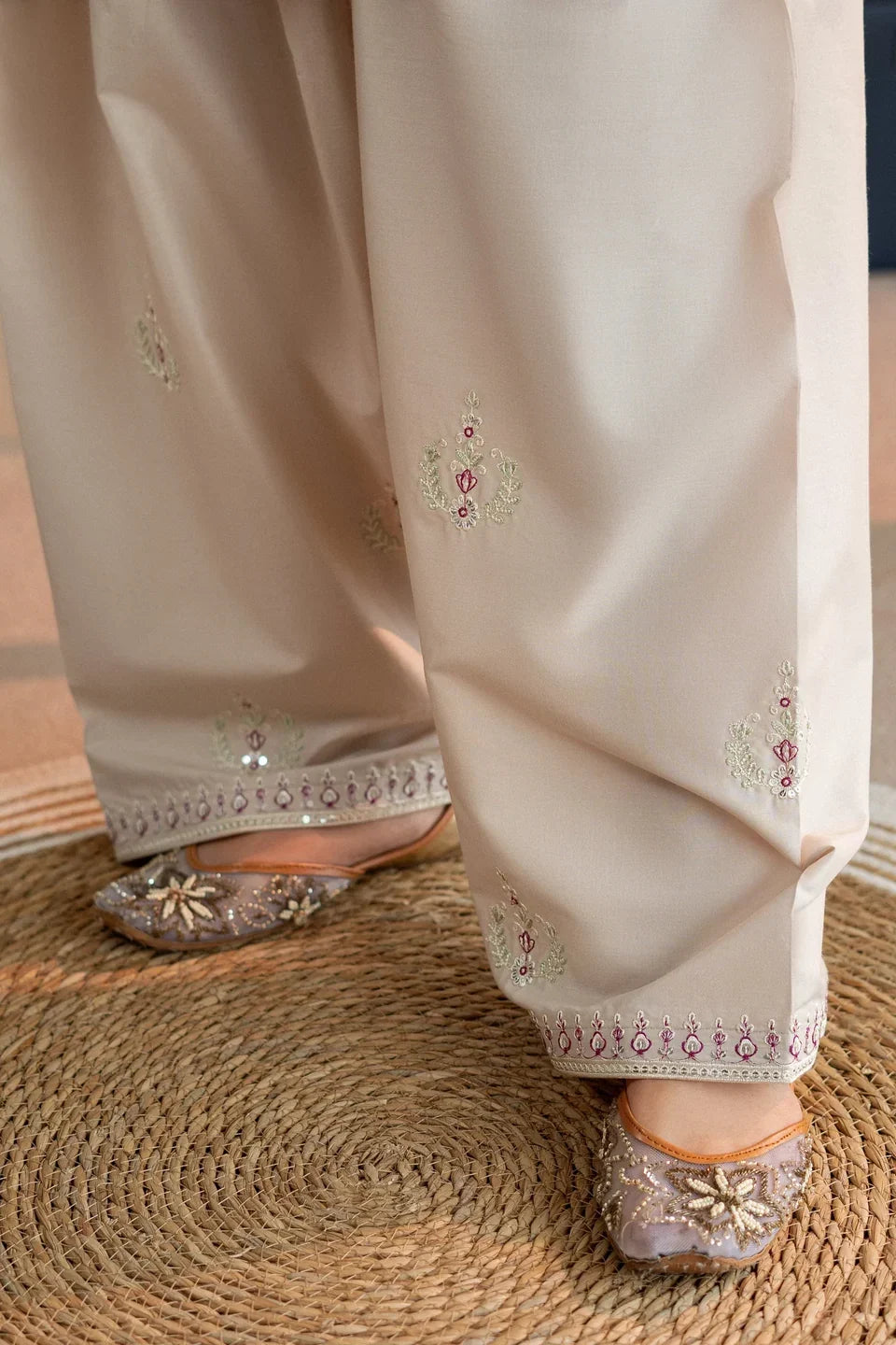 Sajal 2pc