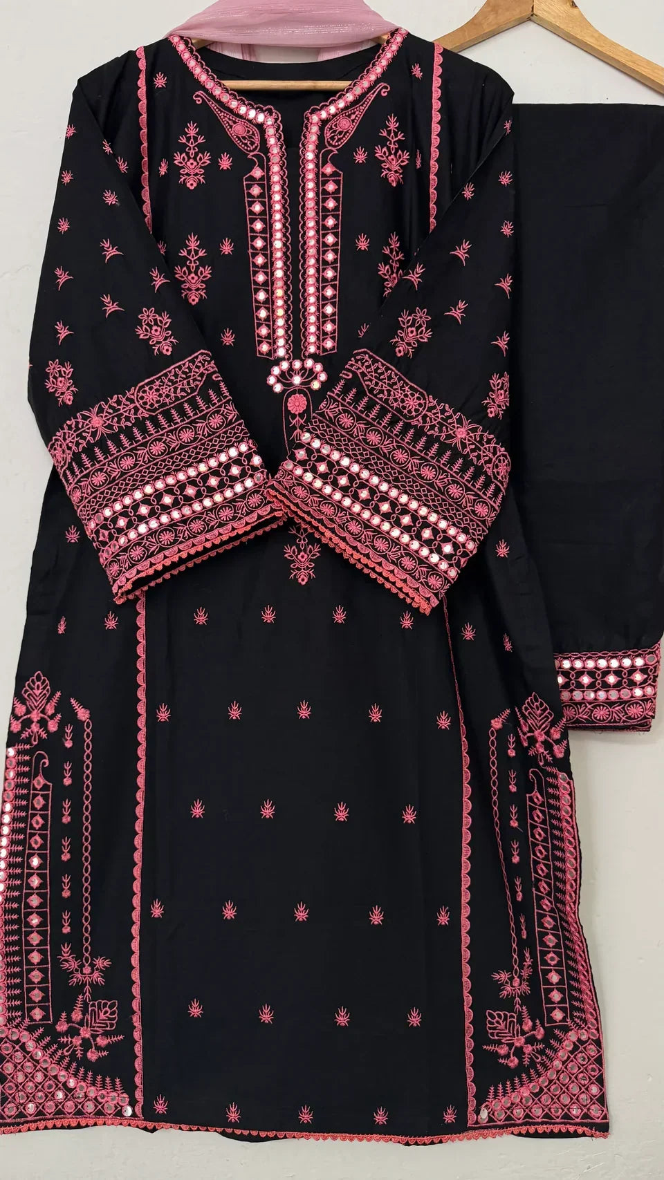 Noor-e-Phulkari